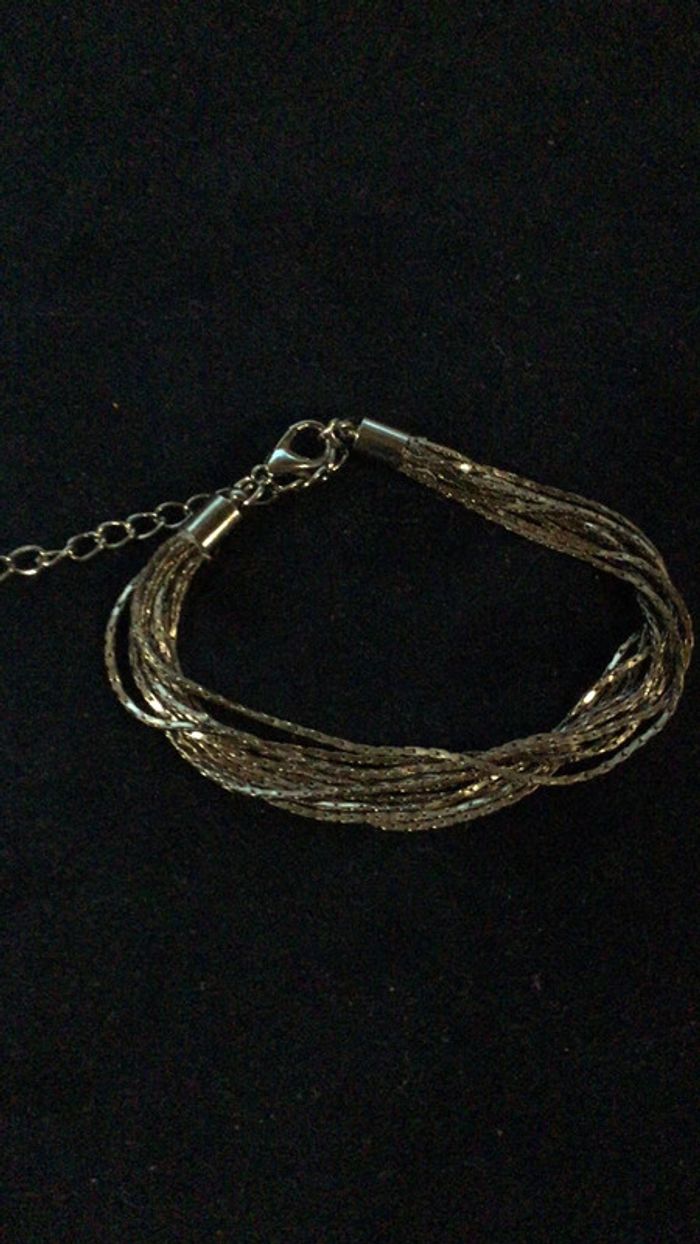 Superbe bracelet multi brins argenté ajustable et pour tout look - photo numéro 3