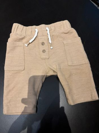 Pantalon court bébé