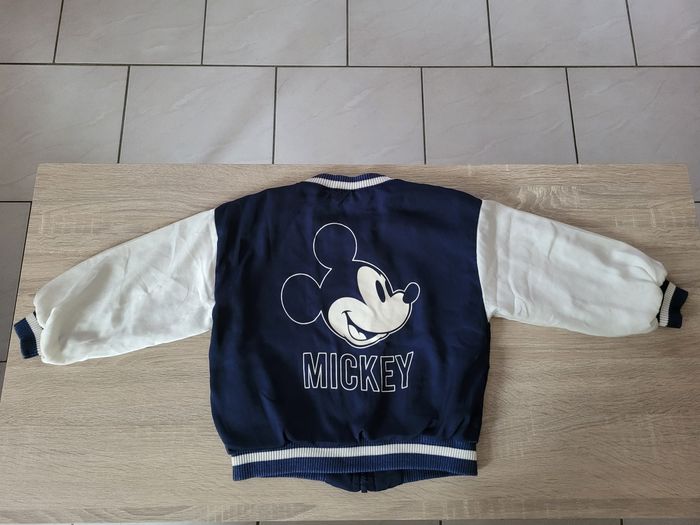 Veste garçon en 5/6 ans - photo numéro 2