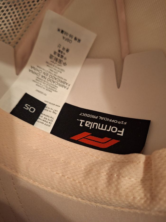 Casquette Formula 1 officielle - photo numéro 2