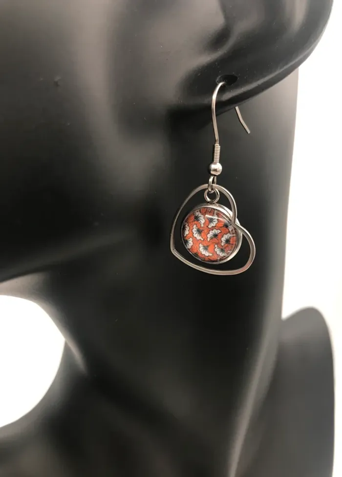 Boucles d'oreilles Pendantes Cœur Argenté avec Cabochon en Verre 12 mm, en Acier Inoxydable - photo numéro 4
