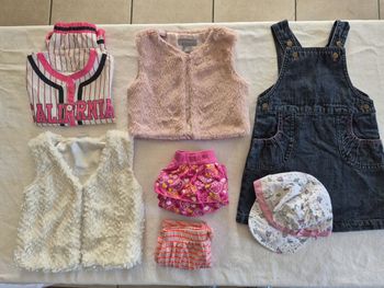 Lot de vêtement fille 12mois