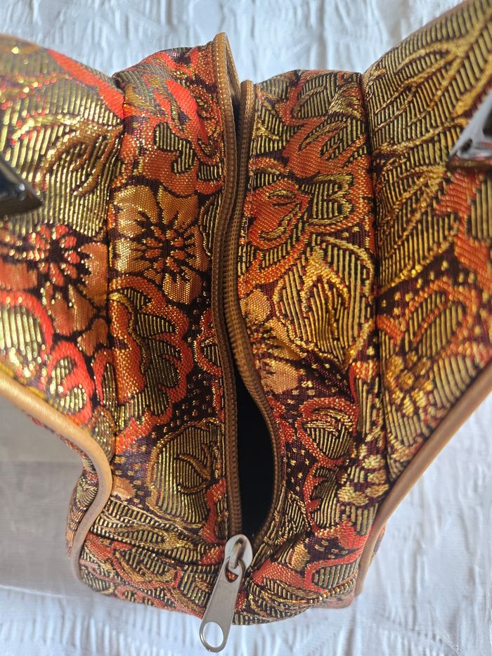 Sac à main aux broderies cuivrées orange - photo numéro 4