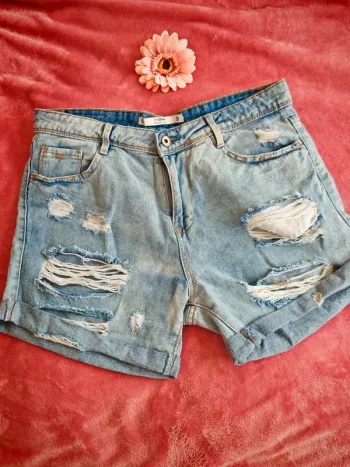 Short denim