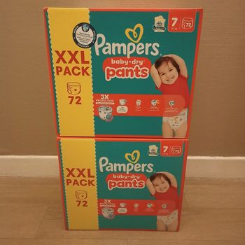 Lot Pampers baby dry Pants taille 7 (142 couches)