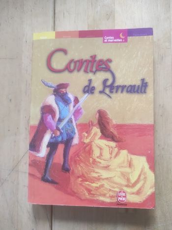 Contes Charles Perrault Livre de Poche Jeunesse 2002