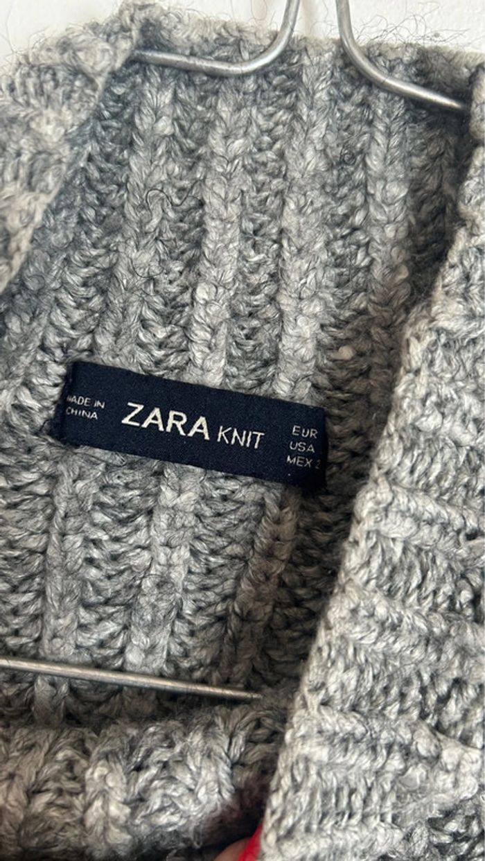 Pull gris Zara en laine effet destroy - photo numéro 4
