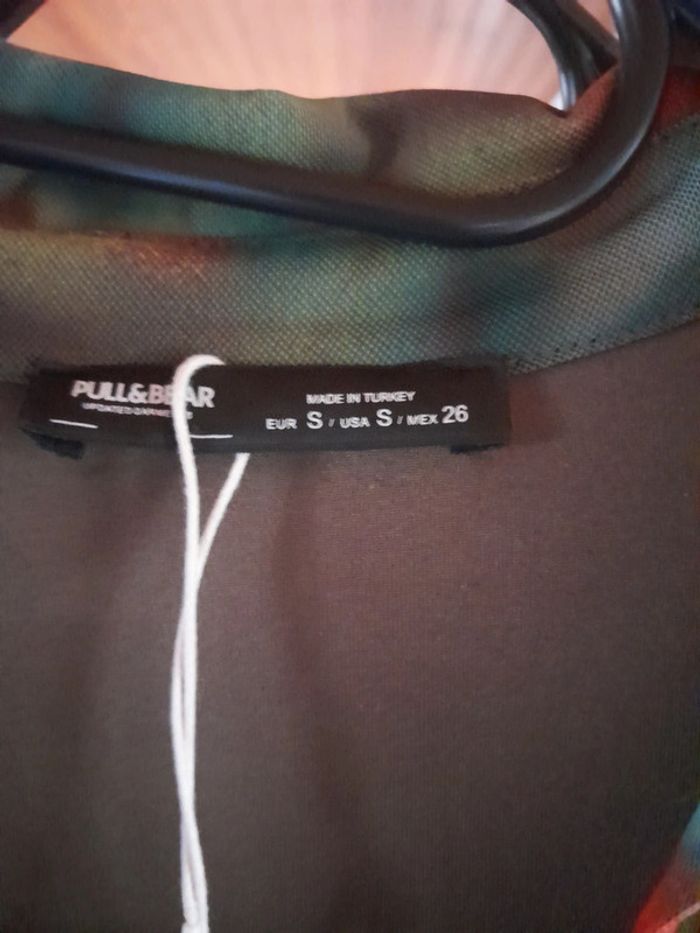 Robe neuf pull & bear taille s - photo numéro 3