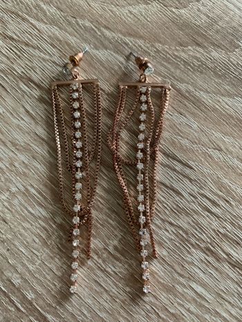 Boucles d’oreilles chaînes pendantes à strass