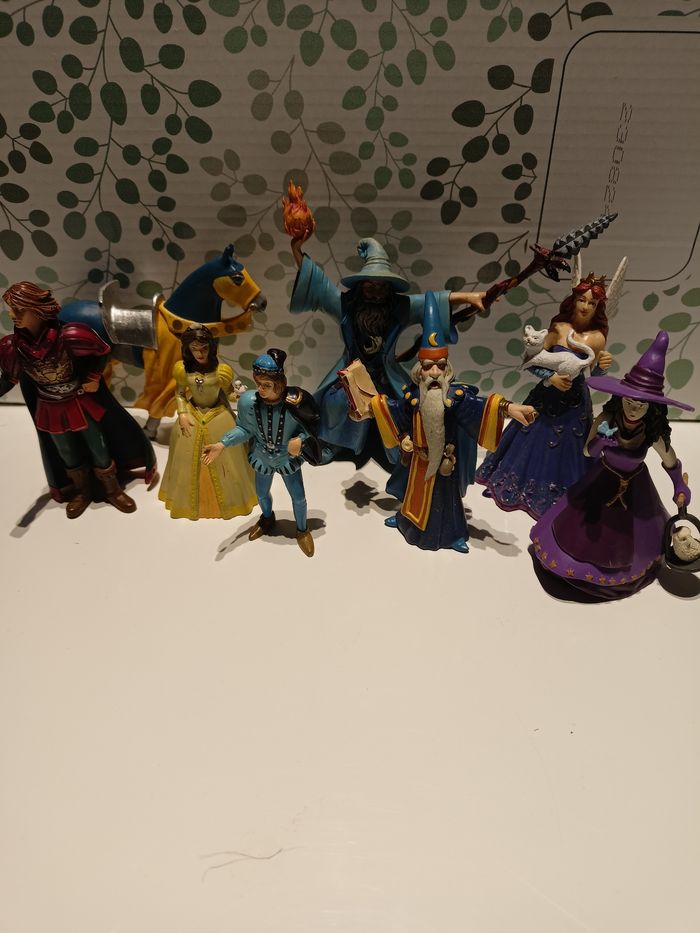Loto 8 figurines plastoy