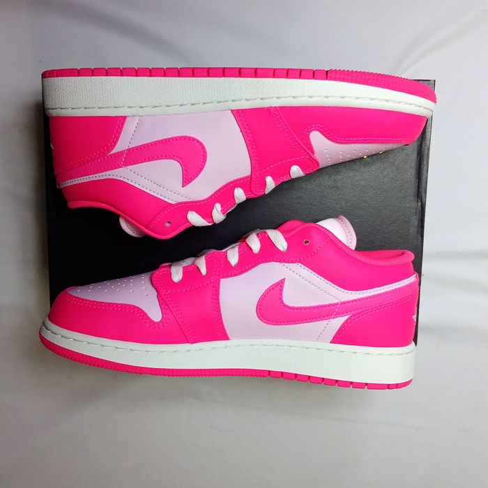 Jordan 1 low taille 38.5 neuves - photo numéro 2