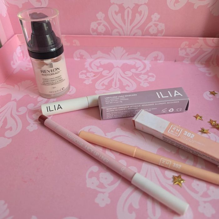 Lot maquillage ilia tarte revlon