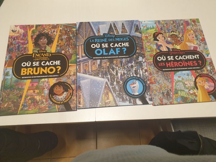 Lot de livres cherche et trouve Disney