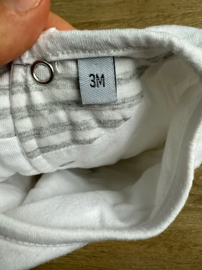 Pyjama 2 pièces 3 mois bébé garçon fille réduction sur lot sans marque très bon état - photo numéro 4