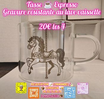 Tasses