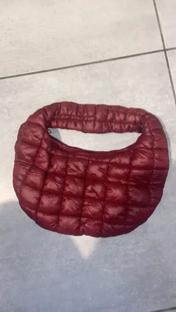 Sac main bordeaux
