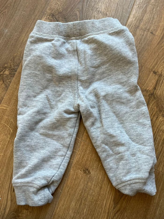 Jogging 12 mois - photo numéro 2