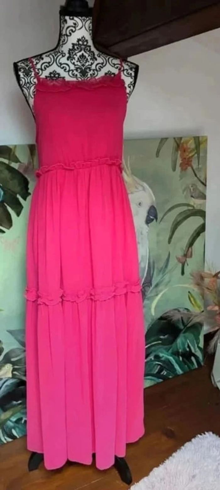 Robe longue à volant T36