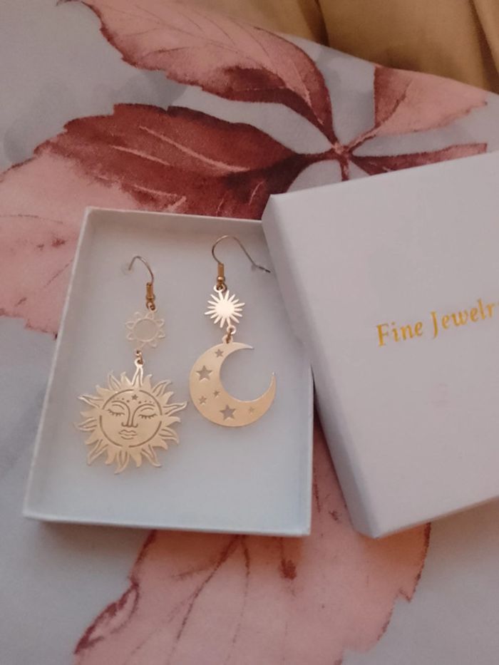 Boucles d'oreilles lune soleil en acier inoxydable