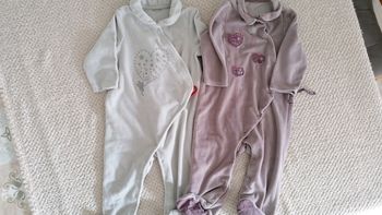 Lot de 2 pyjamas vertbaudet 18mois