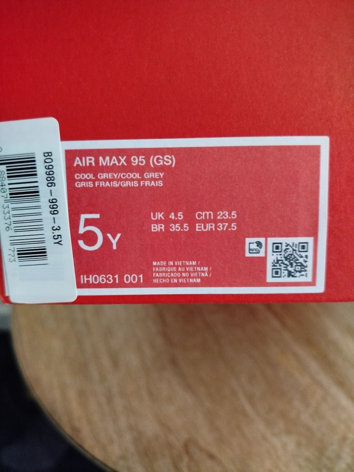 Baskets Nike T 37,5 - photo numéro 10