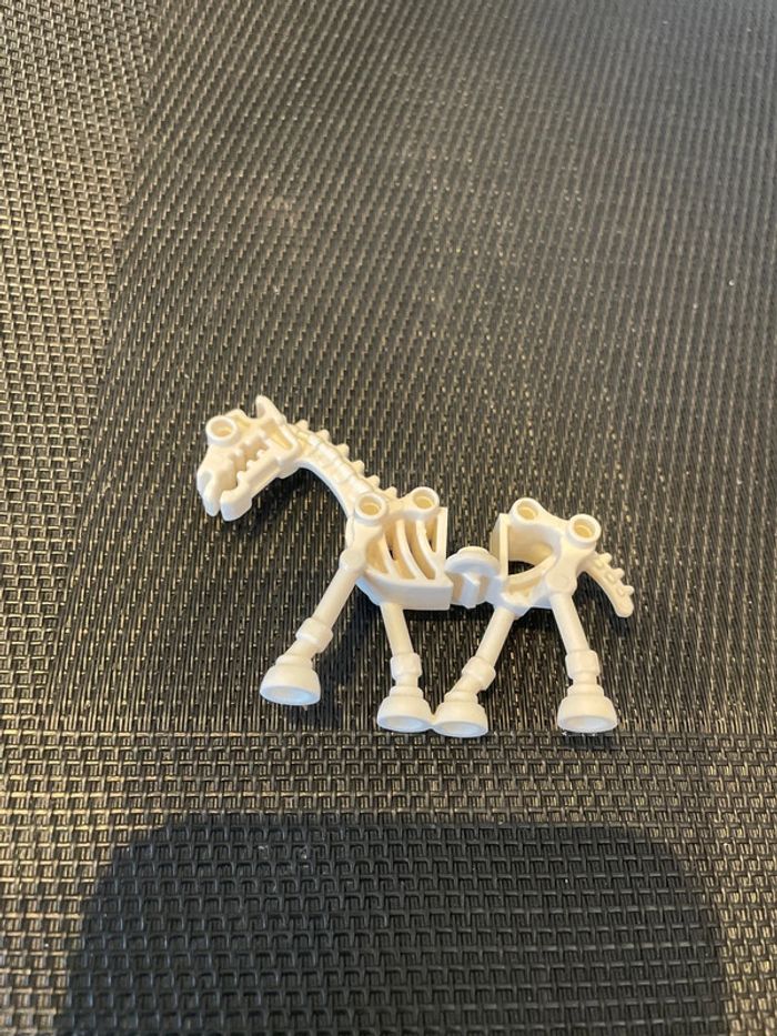 Lego Castle mini figurine cheval squelette blanc 5372 7079 7090 7092 minifigures officiel château - photo numéro 2