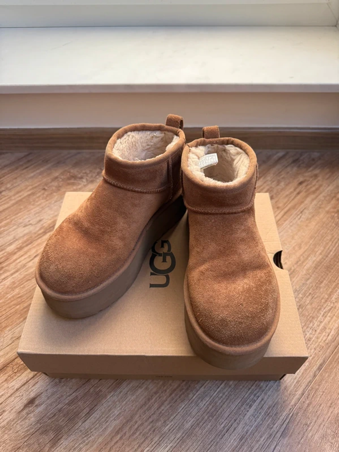 UGG Boots Classic Mini Chestnut taille 40