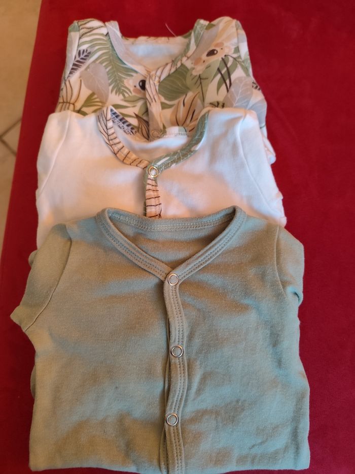 Lot 3 pyjamas coton 1 mois - photo numéro 2