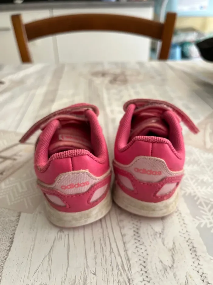 Adorables baskets roses bébé – Pratiques et confortables ! - photo numéro 3