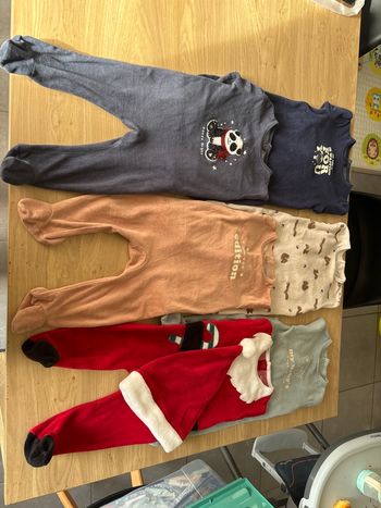 Pyjamas 9 mois 