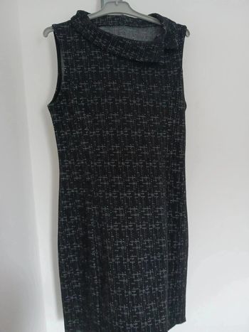 Robe noire sans manches Taille L40