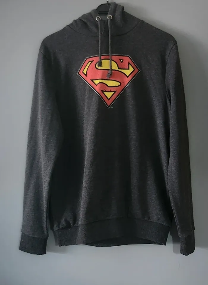Pull Superman Taille M