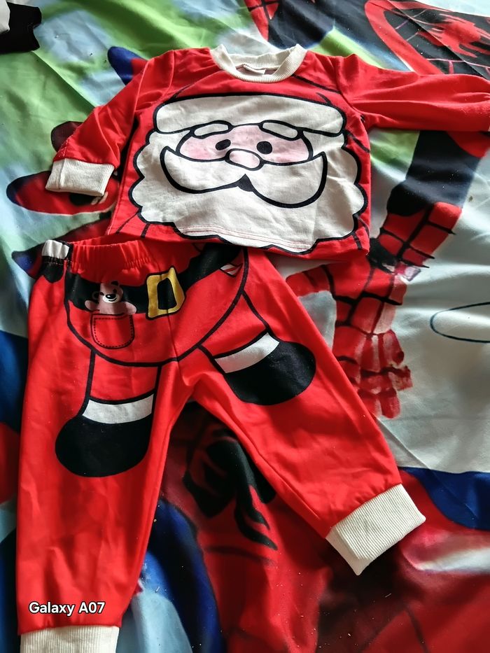 Tenue de pere noel - photo numéro 4