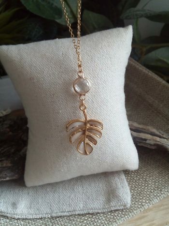 Collier pendentif feuille en n'acre