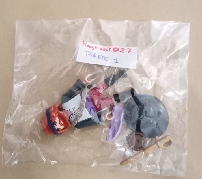 Playmobil 027 pirate 1 - photo numéro 2