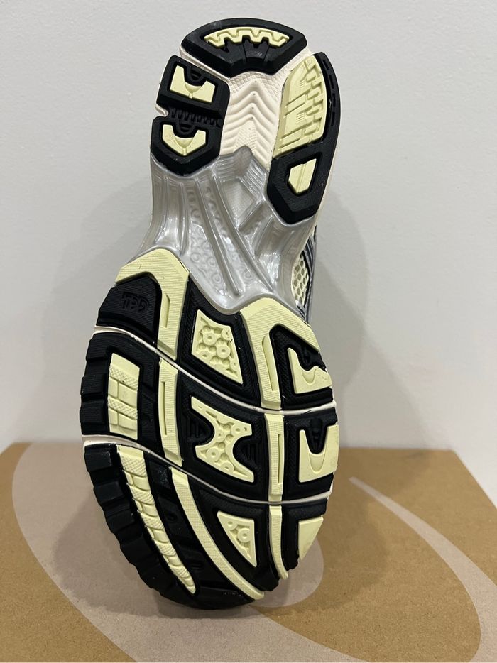 Chaussure Asics GEL Kayano 14 - photo numéro 10