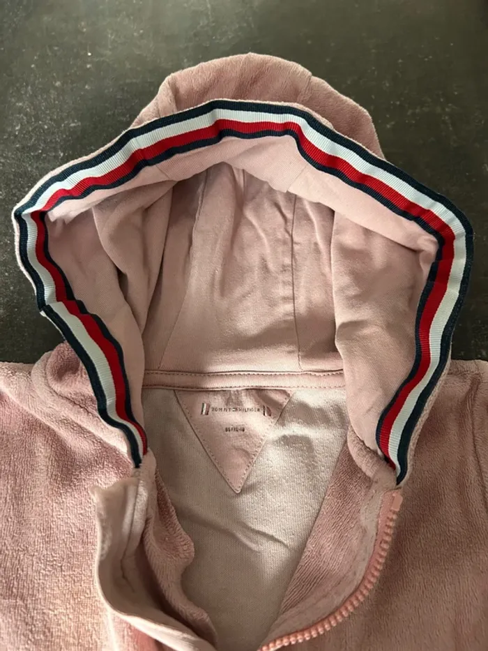 Pull / sweat zippé à capuche - photo numéro 3