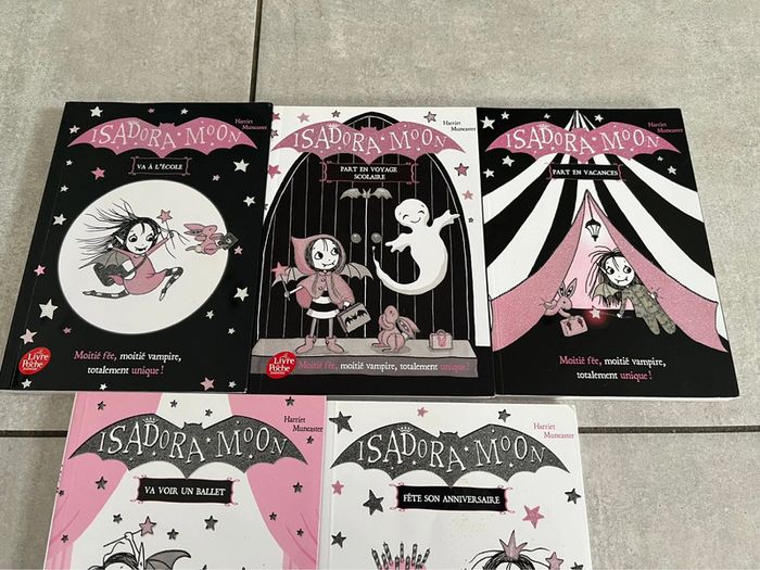 Lot de 5 livres Junior Isadora Moon - photo numéro 2