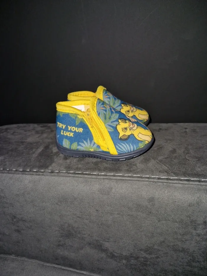 Chausson Roi lion 🦁 - photo numéro 3
