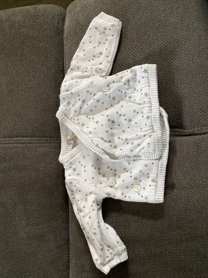 Lot pull/Gilet 1 mois - photo numéro 4