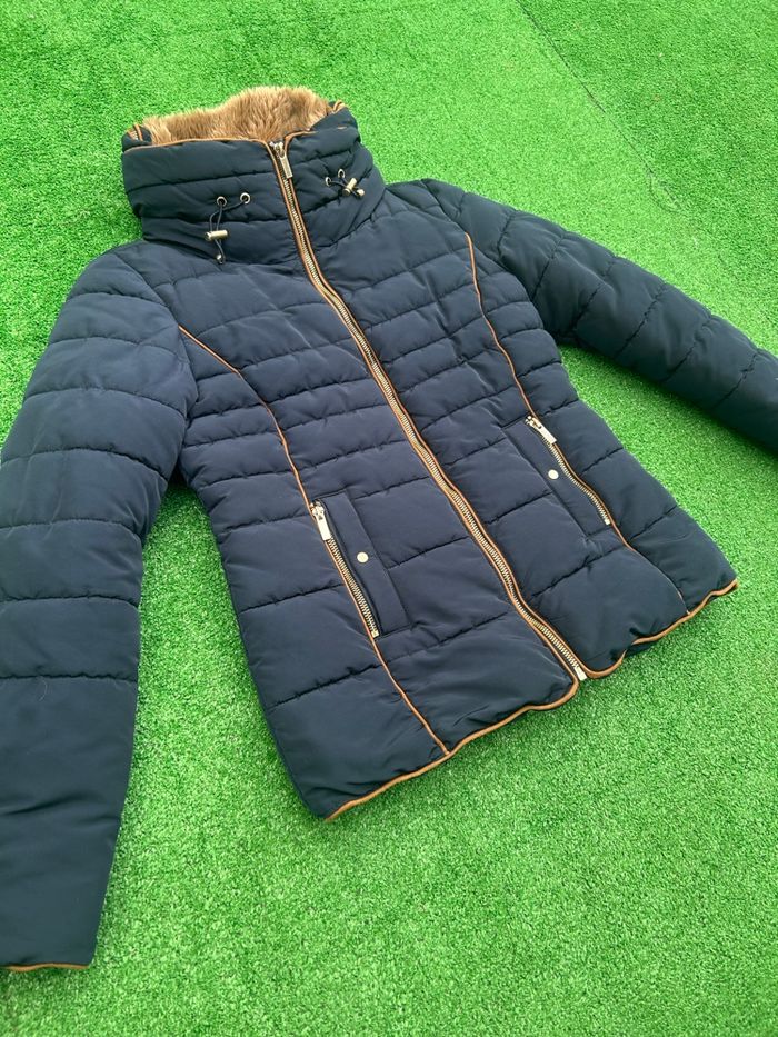 Doudoune Pimkie marine capuche fourrure taille S - photo numéro 2