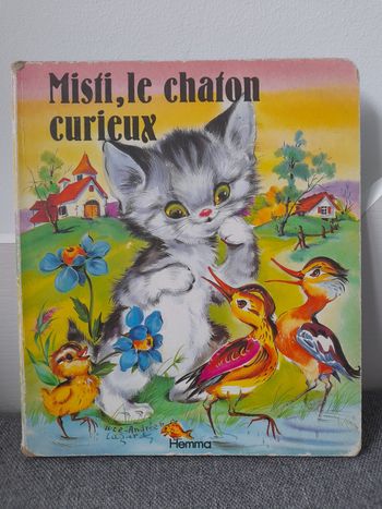 Livre cartonné vintage 1984 : Misti, le chaton curieux Hemma