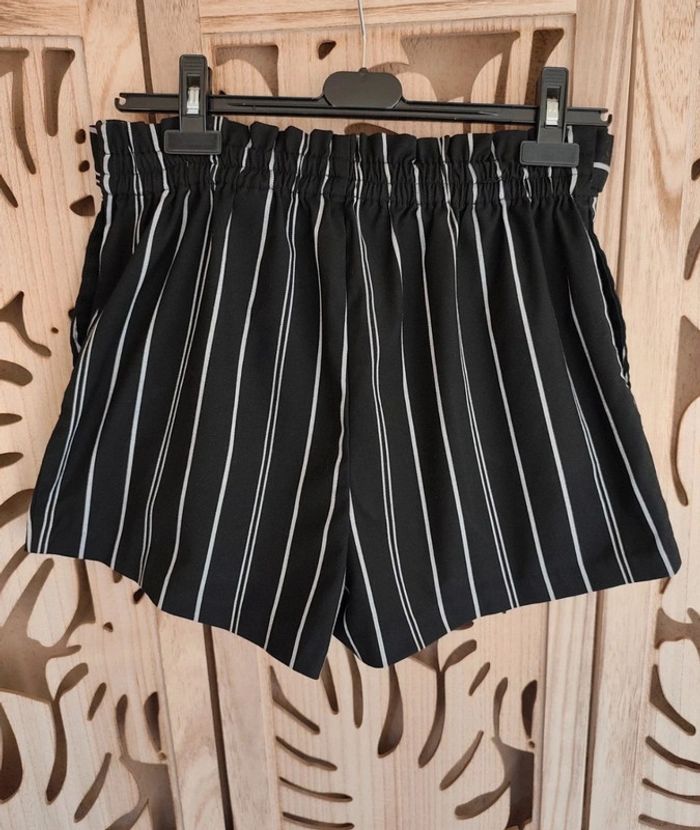 Short à rayures , nouette T 40 Divided H &M - photo numéro 4