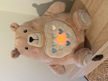 Tommee Tippee Peluche veilleuse Grofriend rechargeable Bennie l'ourson