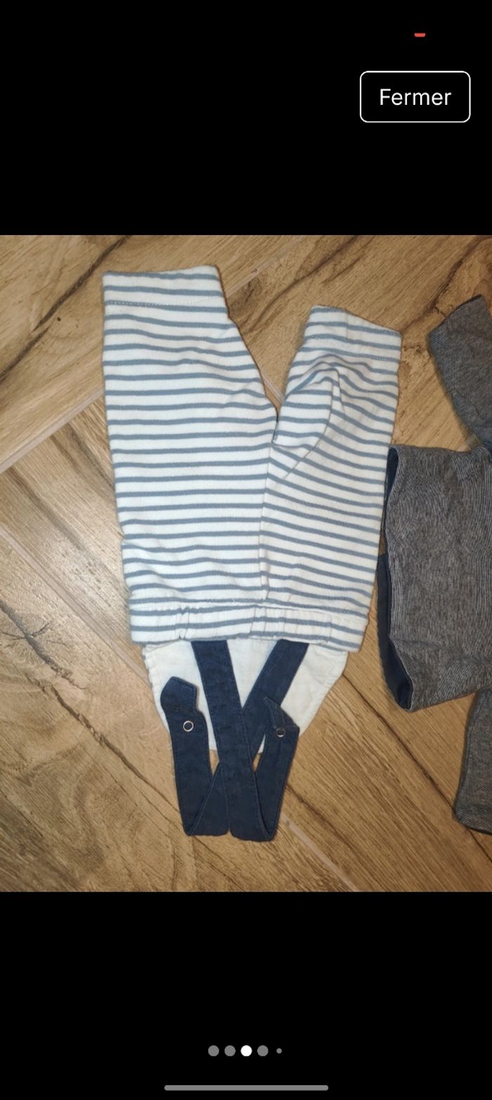 Lot ensemble 
1 salopette Obaibi 
1 t-shirt réversible Obaibi 
1 t-shirt manches courtes Kiabi 
1 t-shirt manches longues dino orchestra 
Taille 1 mois 53-56 cm - photo numéro 3
