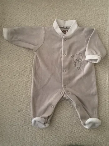 Pyjama 0 mois excellent état