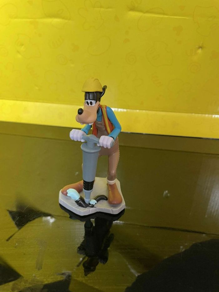 Figurine Dungo Traveaux Disney