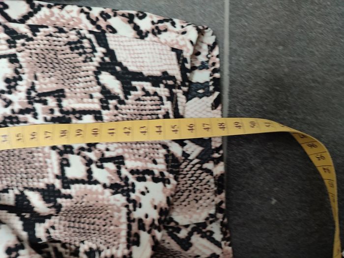 Top oversize fluide imprimé python - photo numéro 13