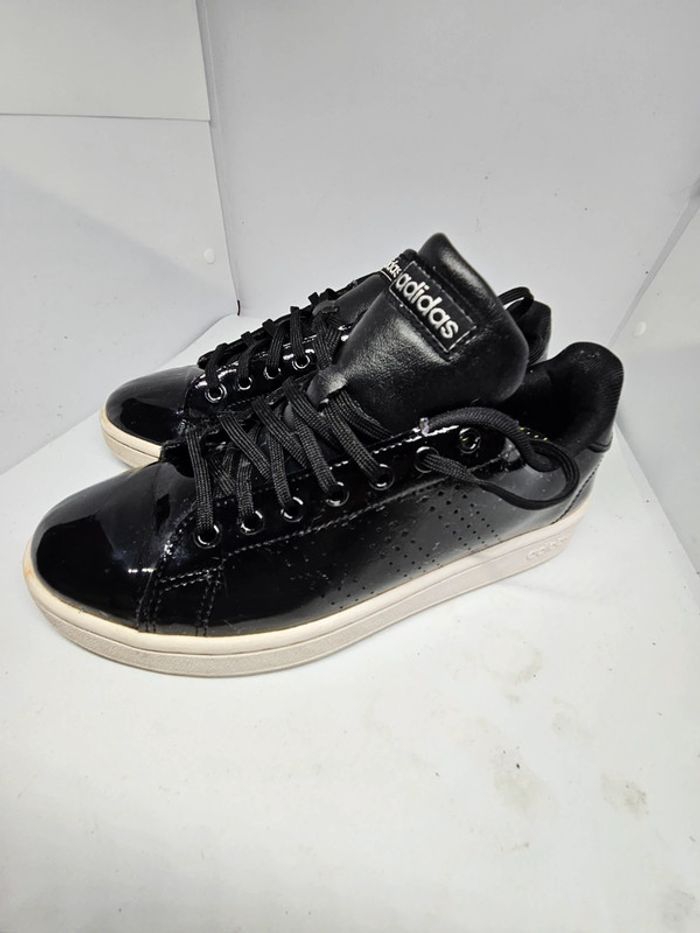 Chaussures sneakers baskets adidas