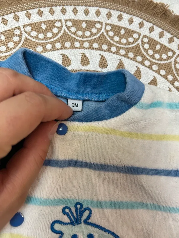 Pyjama une pièce - photo numéro 3